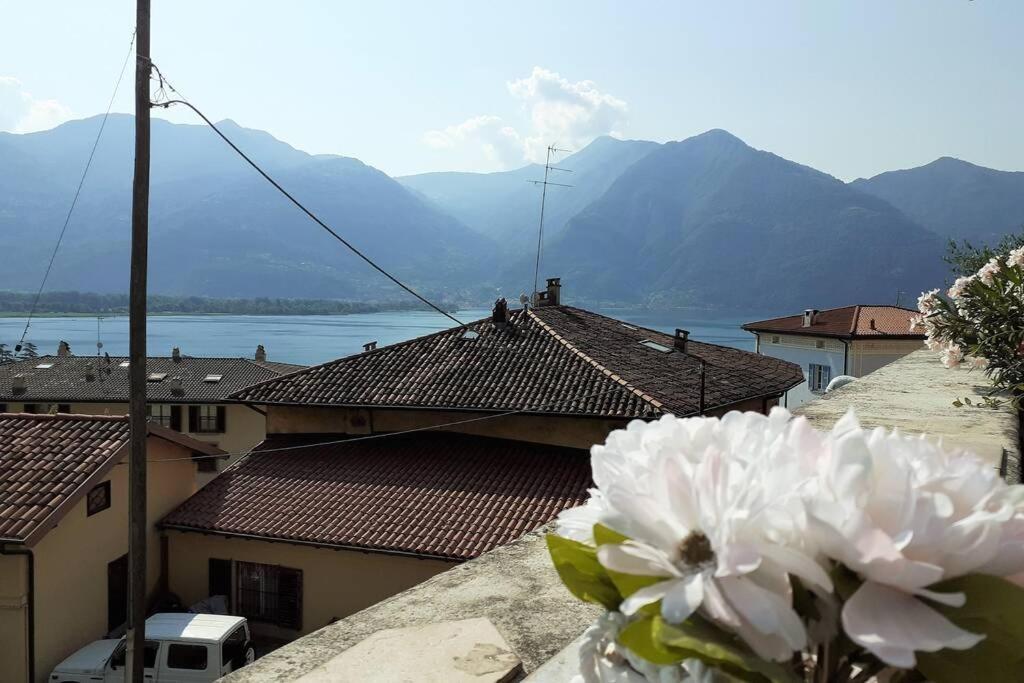 Feel At Home - Casa Loredana Lovere Bagian luar foto